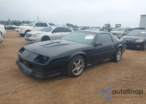 1991 Chevrolet Camaro Z28 z USA, uszkodzony, nr VIN 1G1FP23F7ML173433